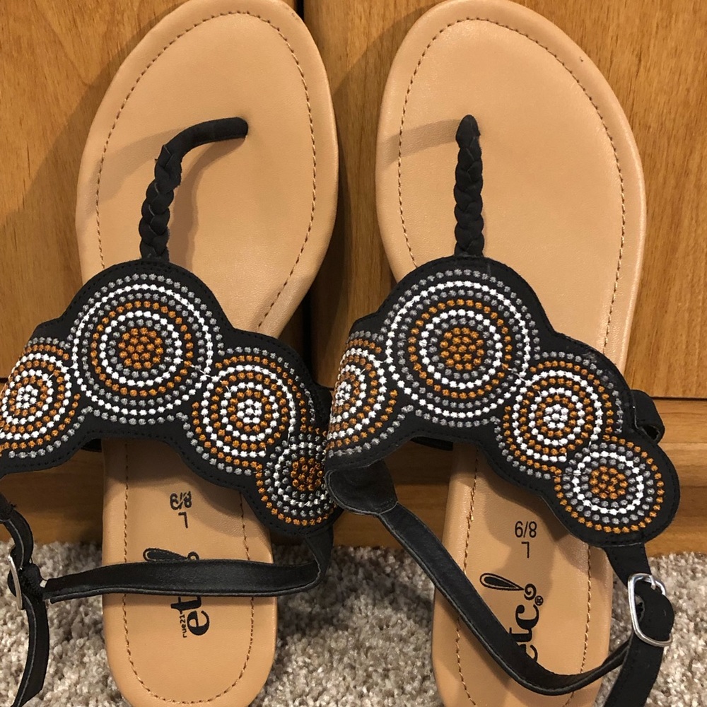 Between the Toe Sandals